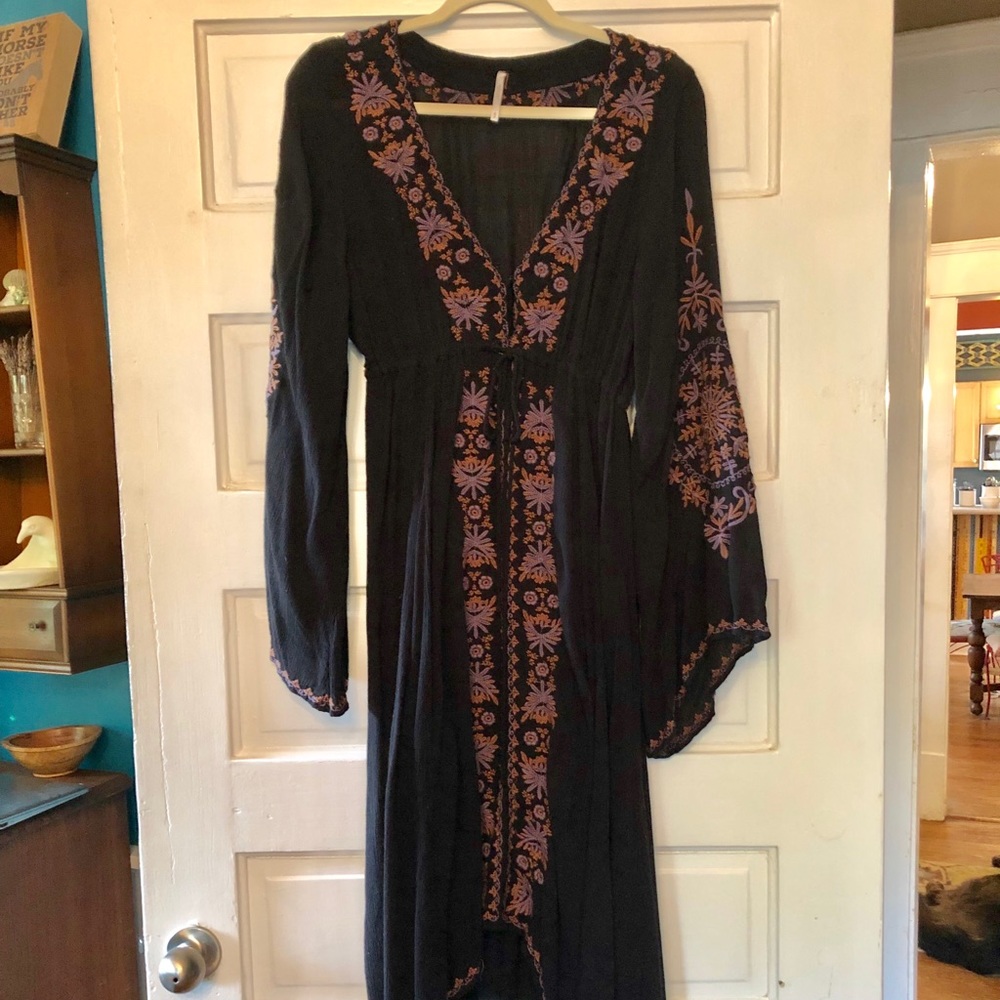 Free People Boho black dress size Medium.
